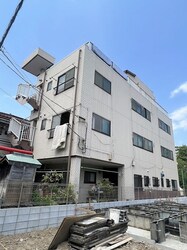 岩井マンションの物件外観写真